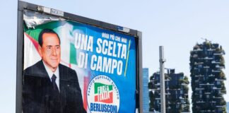 Berlusconi “Il reddito di cittadinanza non va abolito ma riformulato”