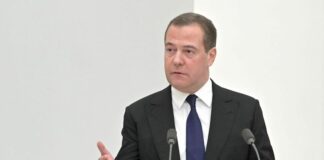 Medvedev “Useremo ogni arma per difendere i territori annessi”