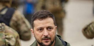 Zelensky “Le bandiere ucraine sventolano nelle zone del referendum farsa”