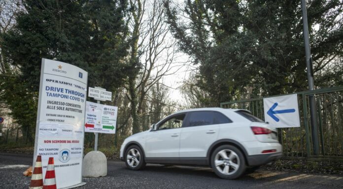 Covid, In Italia 28.509 nuovi positivi e 20 vittime