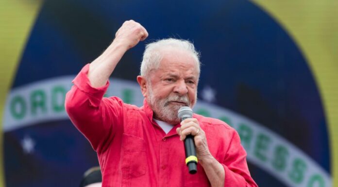 Brasile, Lula in vantaggio ma si va al ballottaggio