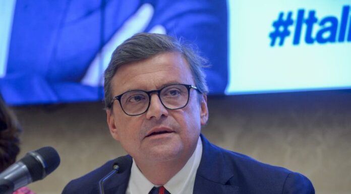 Calenda “Se il Pd insegue M5s è una linea diversa dalla nostra”