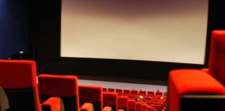Spettatori si sentono male durante proiezione di un film a Palermo, evacuato un cinema