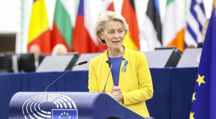 Gas, Von der Leyen “Pronti a studiare un price cap temporaneo”
