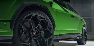 Pirelli, nuovo record per P Zero Trofeo R con Lamborghini