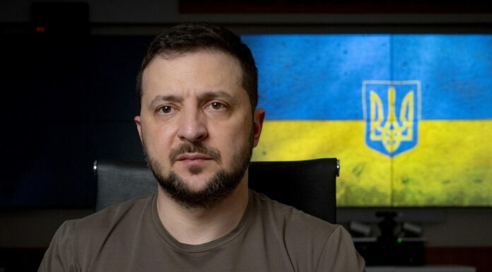 Missili russi su Kiev, Zelensky “Vogliono distruggerci”