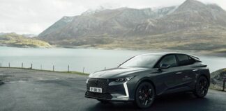 Per la DS 4 un nuovo allestimento Opèra e una versione Performance Line