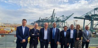 Il presidente della Liguria Toti in visita aL terminal PSA di Anversa