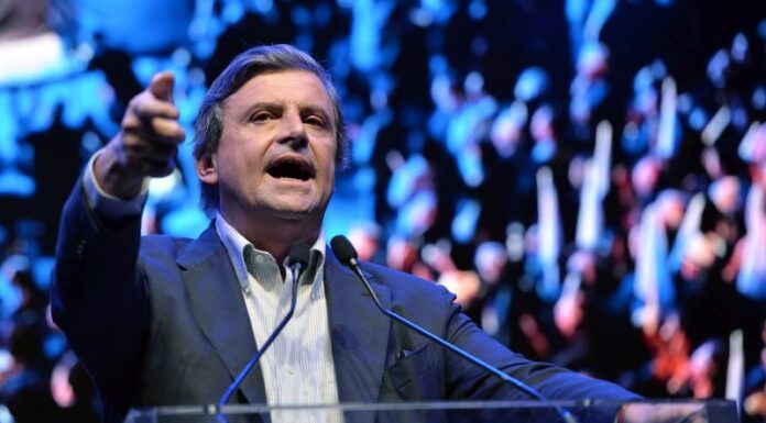 Calenda “Fermare la guerra, ma continuando a sostenere l’Ucraina”