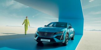 Peugeot al Salone di Parigi presenta tre anteprime mondiali