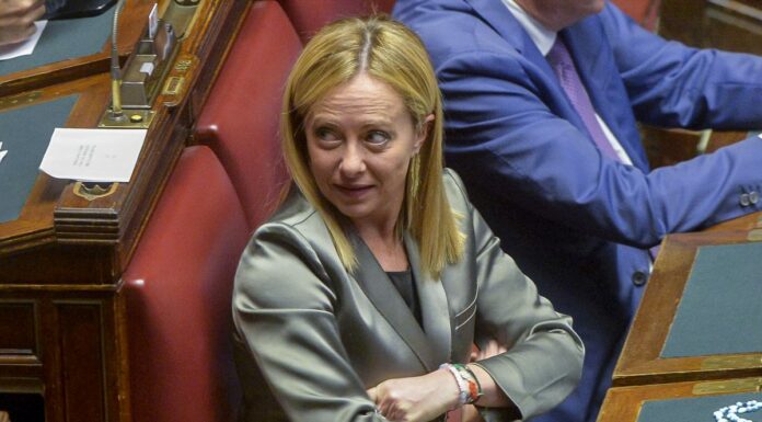 Meloni a Berlusconi “Non sono ricattabile”