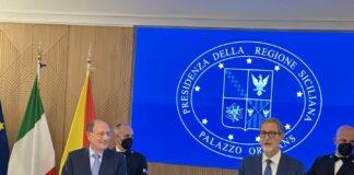 Schifani si insedia a Palazzo d’Orleans, passaggio di consegne con Musumeci