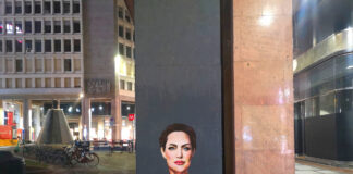 Milano, Un murales per la Giornata Mondiale contro il cancro al seno