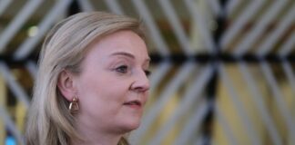 Gran Bretagna, il primo ministro Truss si dimette