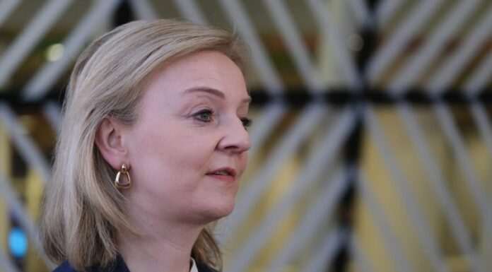 Gran Bretagna, il primo ministro Truss si dimette