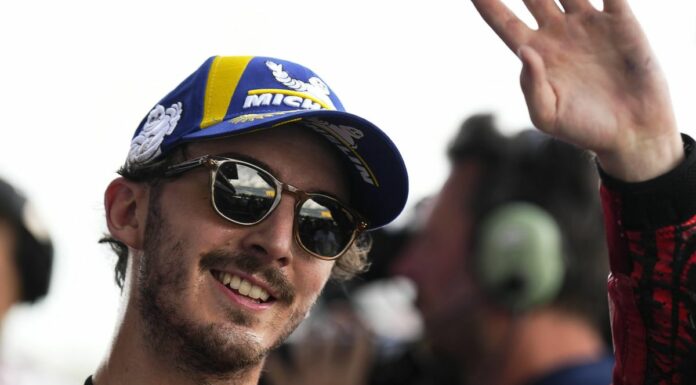 Bagnaia trionfa a Sepang ma il Mondiale si deciderà a Valencia