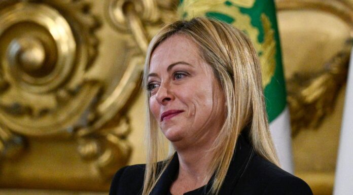 Passaggio di consegne fra Draghi e il nuovo premier Giorgia Meloni