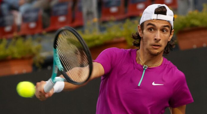 Musetti trionfa a Napoli, Berrettini ko in due set