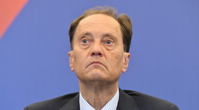 Ciriani “Serve lealtà, non tradire il mandato degli elettori”