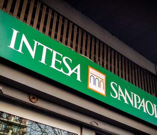 Intesa Sanpaolo, nel 2025 utile netto a 9,3 miliardi e previsione a 10 miliardi per il 2026