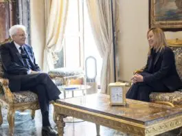 Mattarella riceve Meloni e i ministri in vista del prossimo Consiglio Europeo di Bruxelles / Video