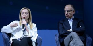 Letta “Legislatura partita con una logica incendiaria”. Meloni “Parole gravissime”. Striscione e stella a cinque punte contro La Russa