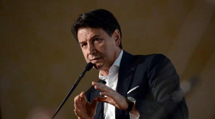 Conte “Governo forte con i deboli e debole con i forti”