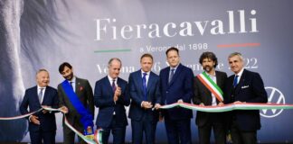 Inaugurata Fieracavalli, Lollobrigida “Un fiore all’occhiello”