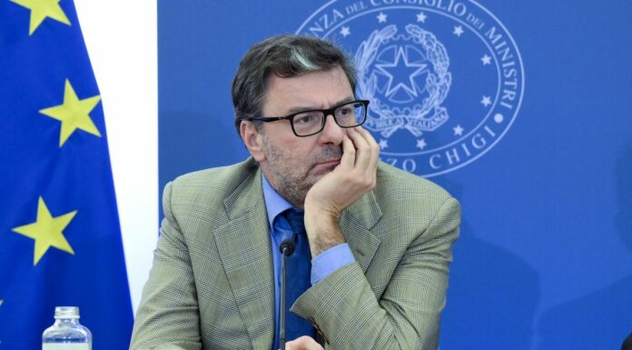 Giorgetti “Pronti a fronteggiare i rischi di recessione”