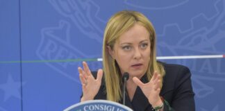 Meloni “Avevamo promesso serietà agli italiani, lo stiamo facendo”