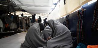 Sbarcati a Catania 155 migranti da “Humanity 1”, 24 ancora a bordo
