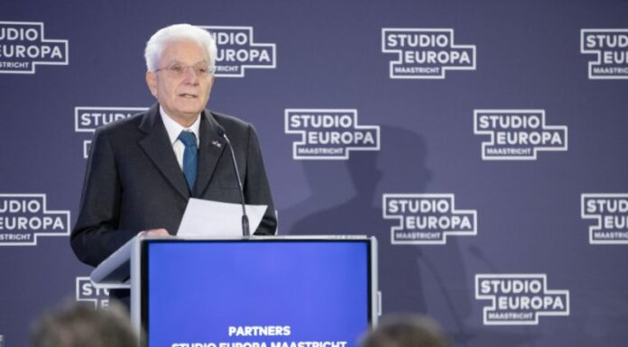 Mattarella “La sfida dei migranti si vince con la solidarietà”