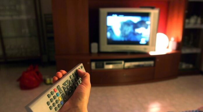 Blitz contro lo streaming illegale, plauso da Sky a Dazn