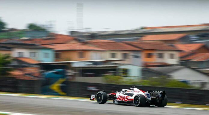 Pole Magnussen per la sprint in Brasile, male le Ferrari