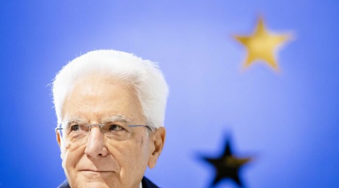 Mattarella “Il mio pensiero a chi ha sacrificato la vita per la pace”