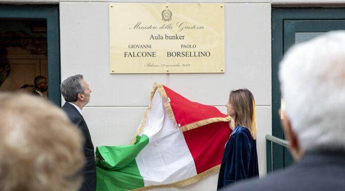 Antimafia, a Palermo l’Aula Bunker intitolata a Falcone e Borsellino
