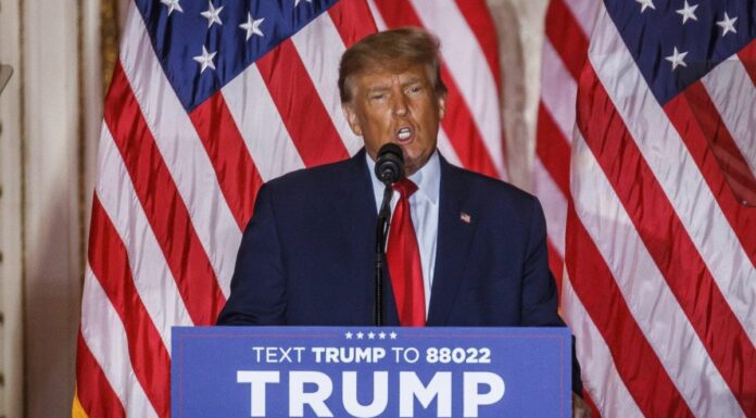 Usa, Donald Trump si candida alle presidenziali del 2024