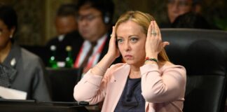 Meloni “Impegno su diritti bambini, un piano contro il cyberbullismo”