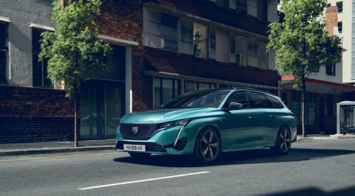 Nuova Peugeot 308 finalista del premio Autobest 2023