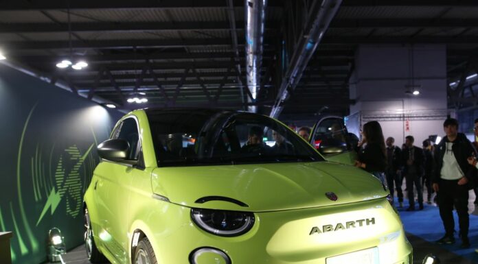 La nuova Abarth 500e protagonista alla Milan Games Week&Cartoomics