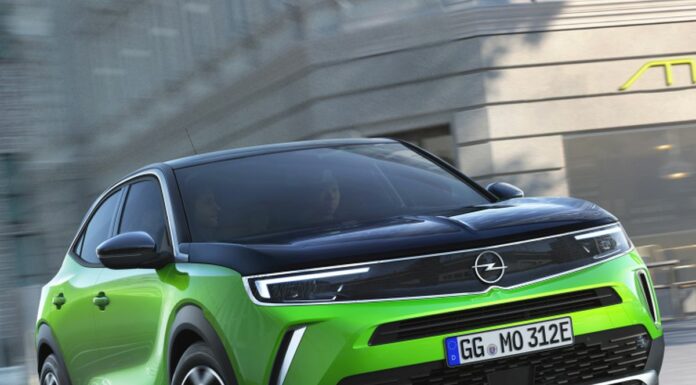 Ricarica rapida a 100kw per Opel Mokka-e