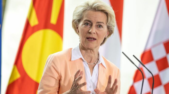 Von der Leyen “Creeremo un tribunale ad hoc per i crimini russi”