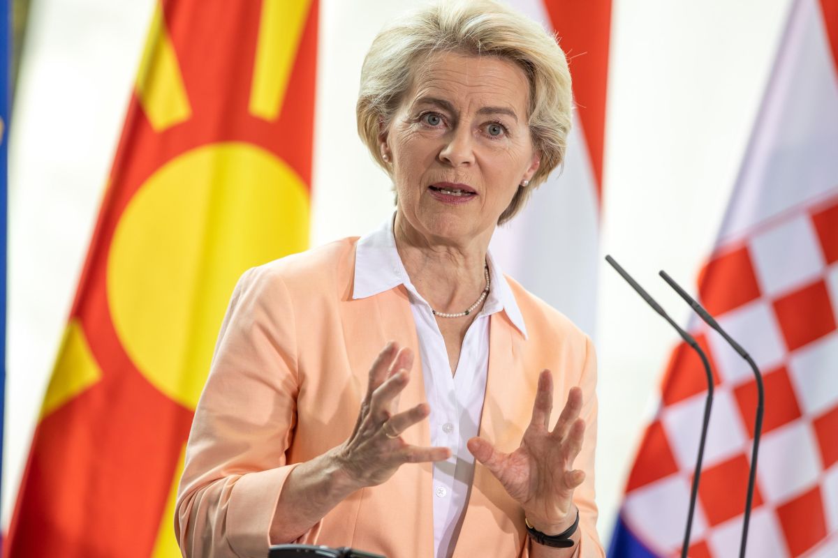 Von der Leyen “Creeremo un tribunale ad hoc per i crimini russi”