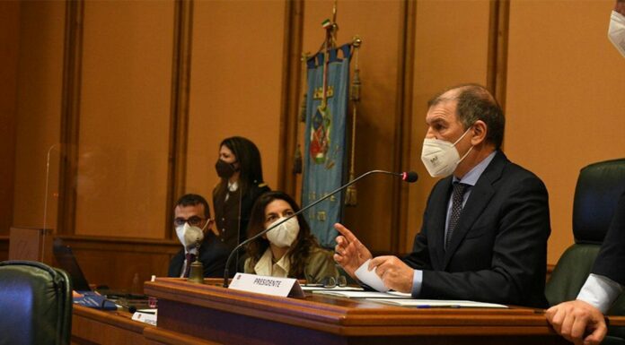 Vincenzi ha firmato il decreto di scioglimento del Consiglio regionale