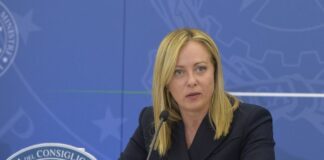 A Palazzo Chigi il giuramento dei sottosegretari. Meloni “Inizia un’avventura difficile”