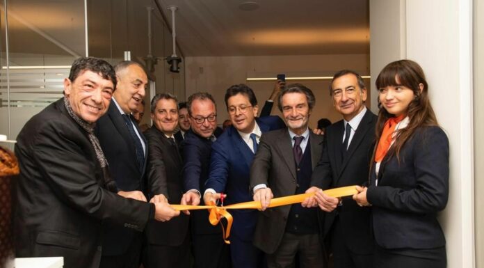 Taglio del nastro per la nuova redazione milanese dell’Italpress