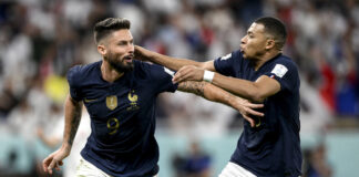 Giroud e Mbappè lanciano la Francia ai quarti, Polonia ko
