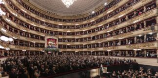 Tredici minuti di applausi per il Godunov alla Scala, ovazione per Mattarella