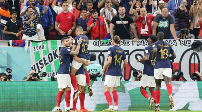 Francia in semifinale, Inghilterra battuta 2-1