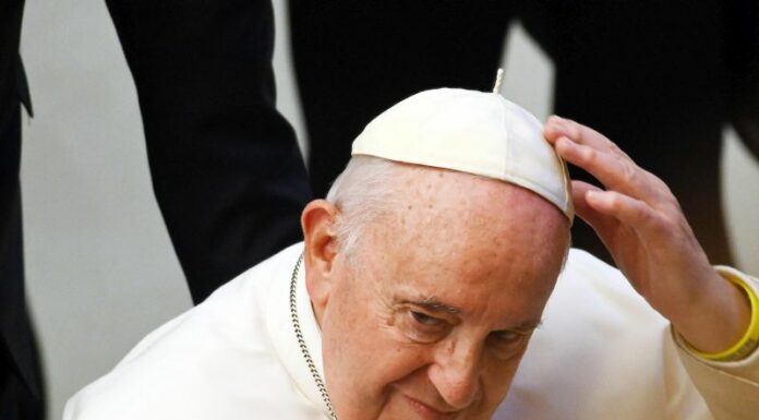 Ucraina, Papa “Il Natale porti un raggio di pace ai bambini”